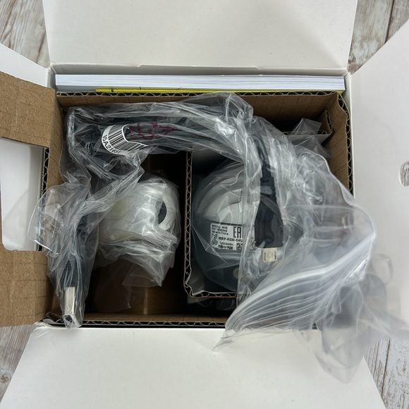 BNIB Shure MV5 Digital Microphone. - Picture 2 of 5